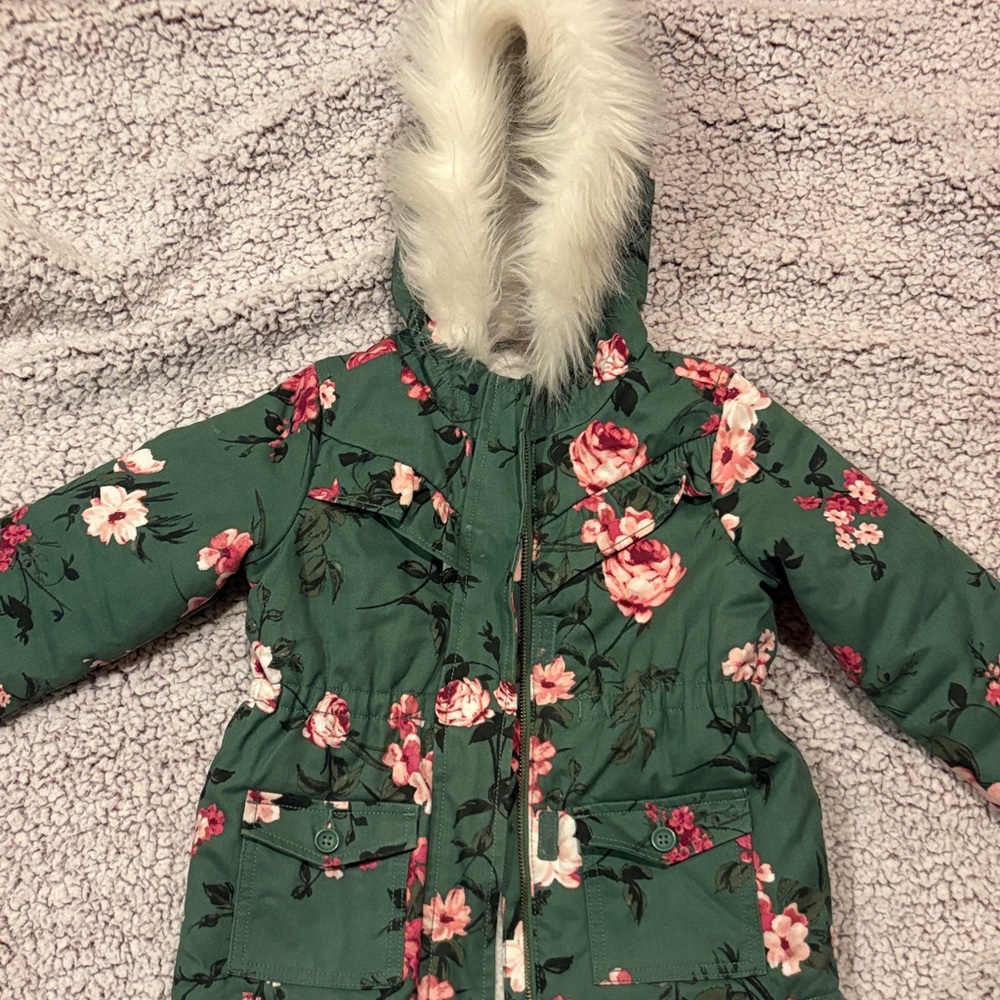 Beautiful coat hunter green floral print and faux fur hood basically brand new